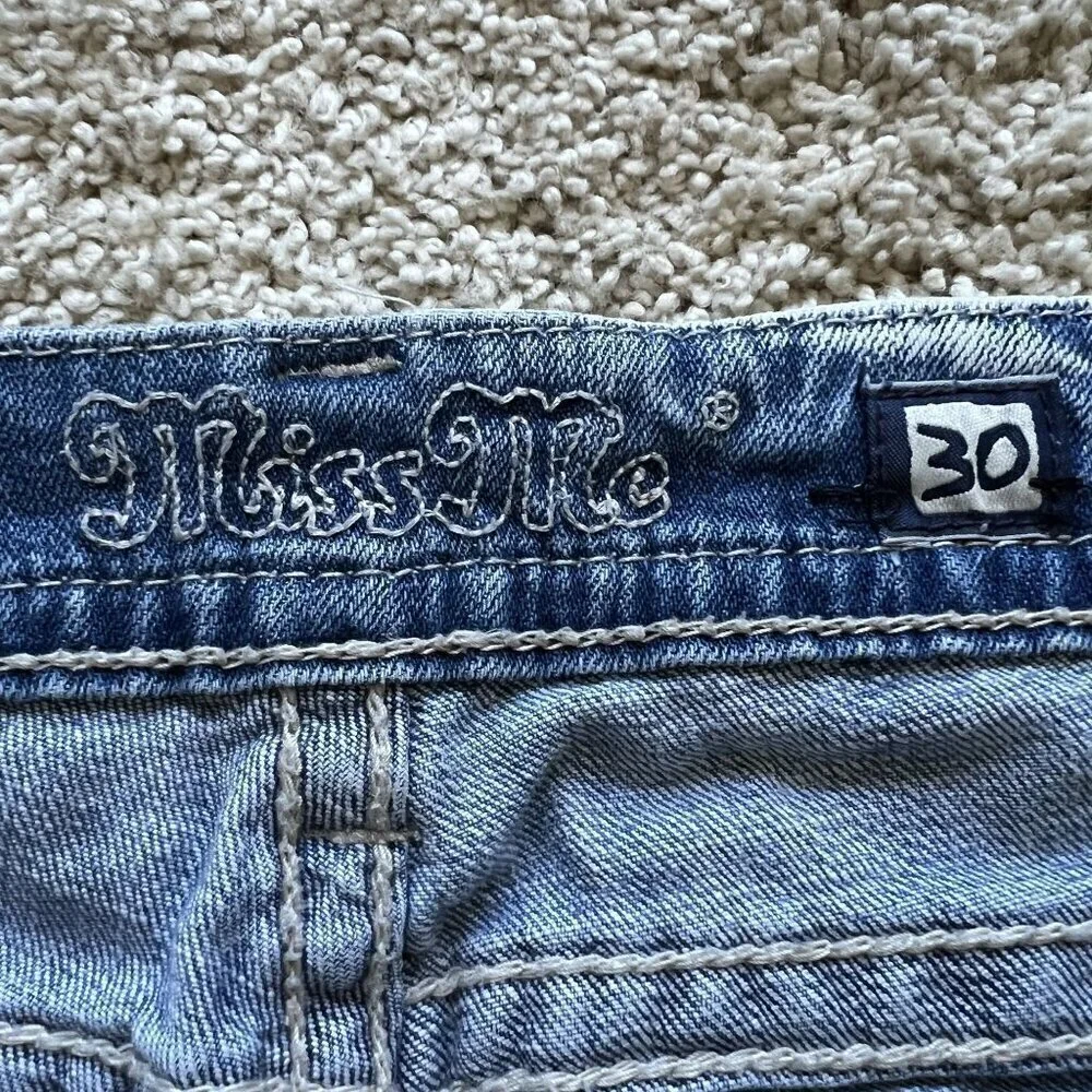 Miss Me Womens 30 US Size 10 Distressed Embellished Cuffed Capri Jeans Cowgirl